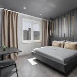 Center Apartments Bag, With Private Free Parking