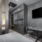 Center Apartments Bag, With Private Free Parking بولا